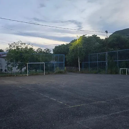 Wildstone Krusi - Pool & 1