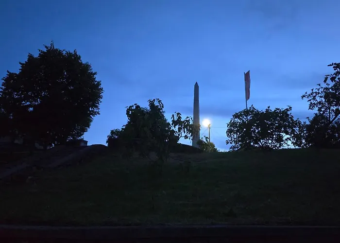 Wildstone Krusi - Pool & 1 アパート ポドゴリツァ