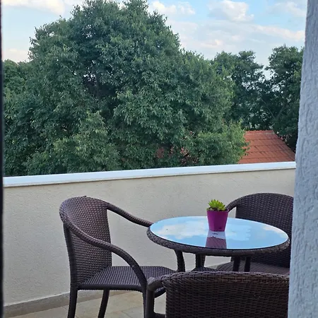 Wildstone Krusi - Pool & 1 Подгориця