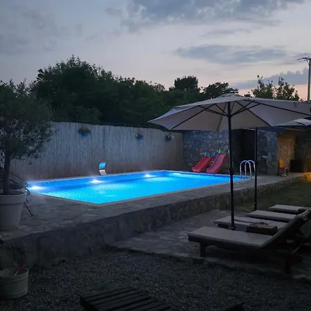 Wildstone Krusi - Pool & 1 Подгориця