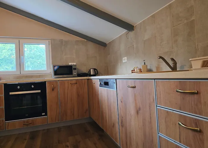 Wildstone Krusi - Pool & 1 * Podgorica